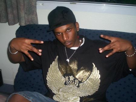 FranCoIs-XaViEr AkA DJ Ef-iX......